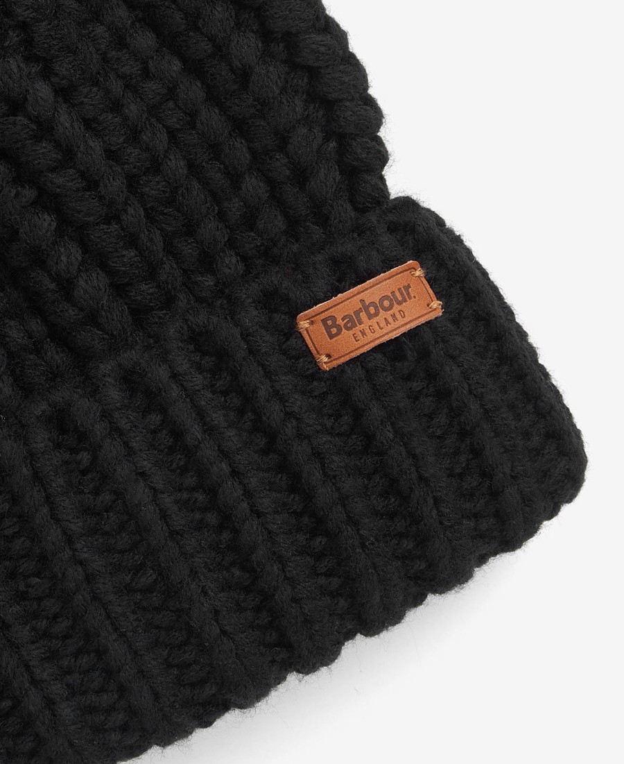 beanie saltburn