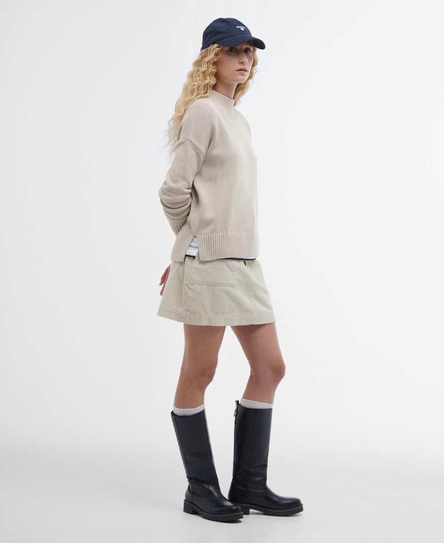 sandy sweter z wysokim kołnierzem