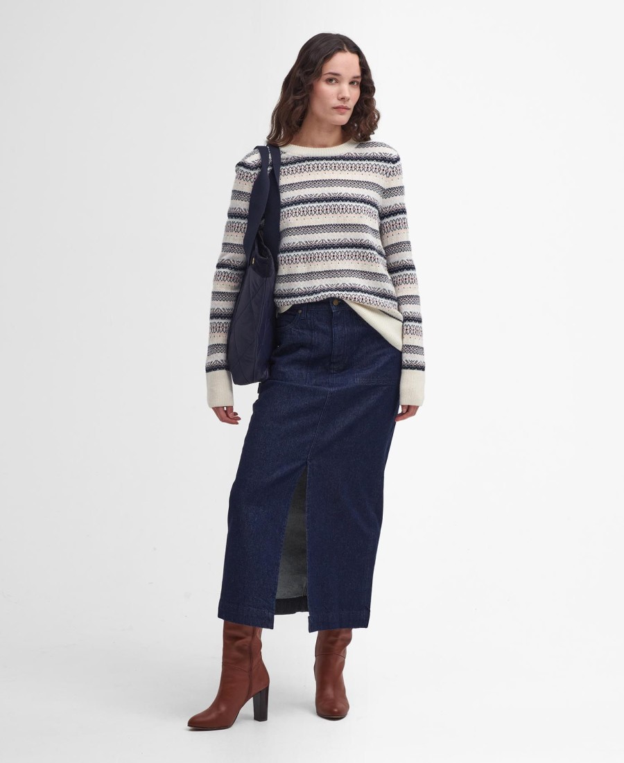 sweter w paski z dekoltem